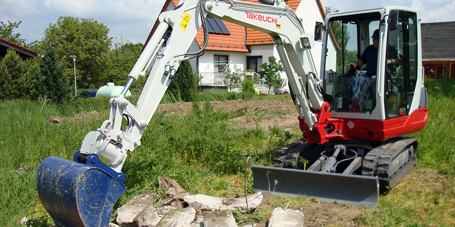 stavebné stroje zariadenia kolesové pásové rýpadlá rýpadlo-nakladače Poľsko